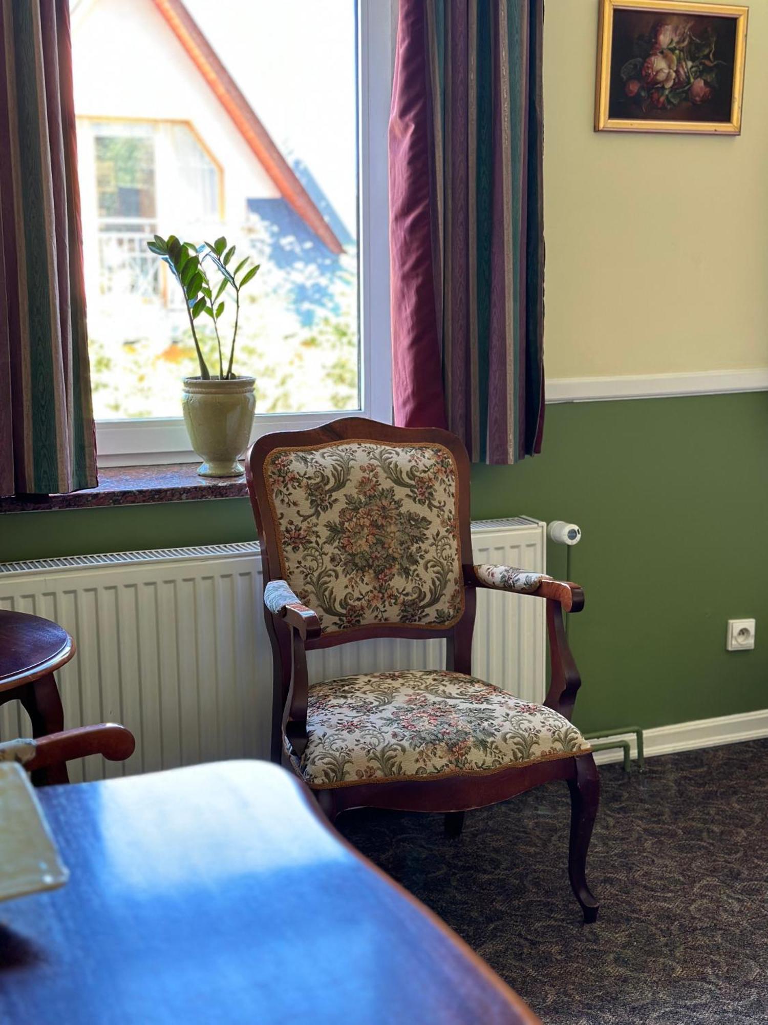Tuberoza Bed & Breakfast 3*